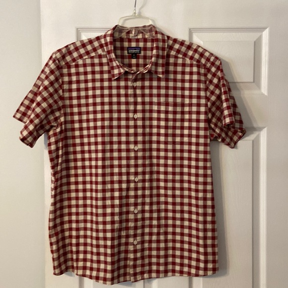 Patagonia Organic Cotton Man Shirt size XL excellent condition length 30” - Picture 1 of 12